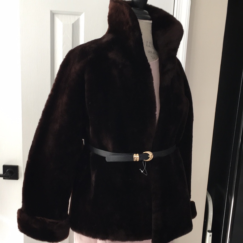 FUR LABEL AUTHORITY VINTAGE HIGH NECK REAL FUR LINED COAT EUC Elegant